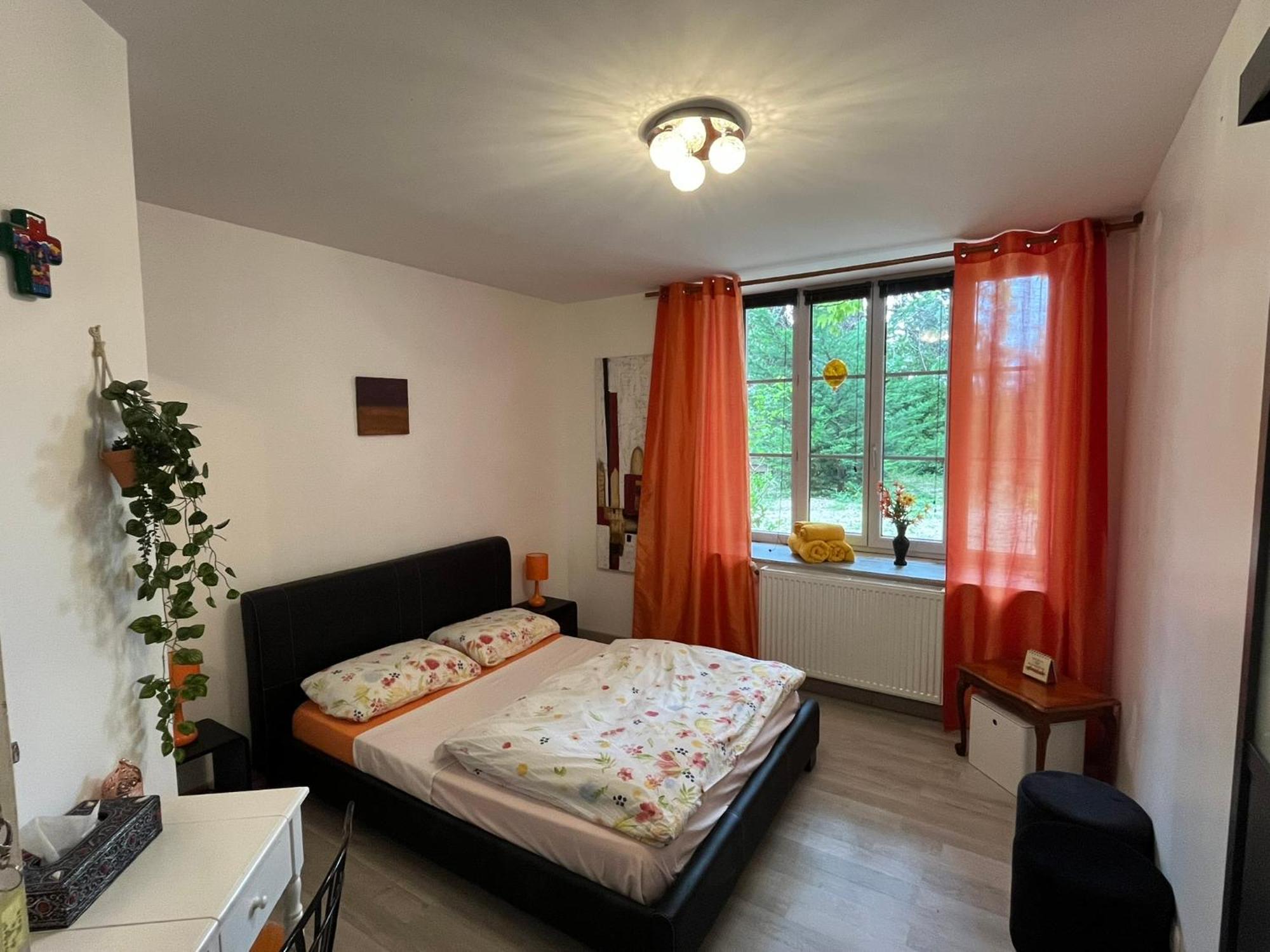 Couleurs De La Vie - Chambres D'Hotes Et Gite Cormatin Quarto foto