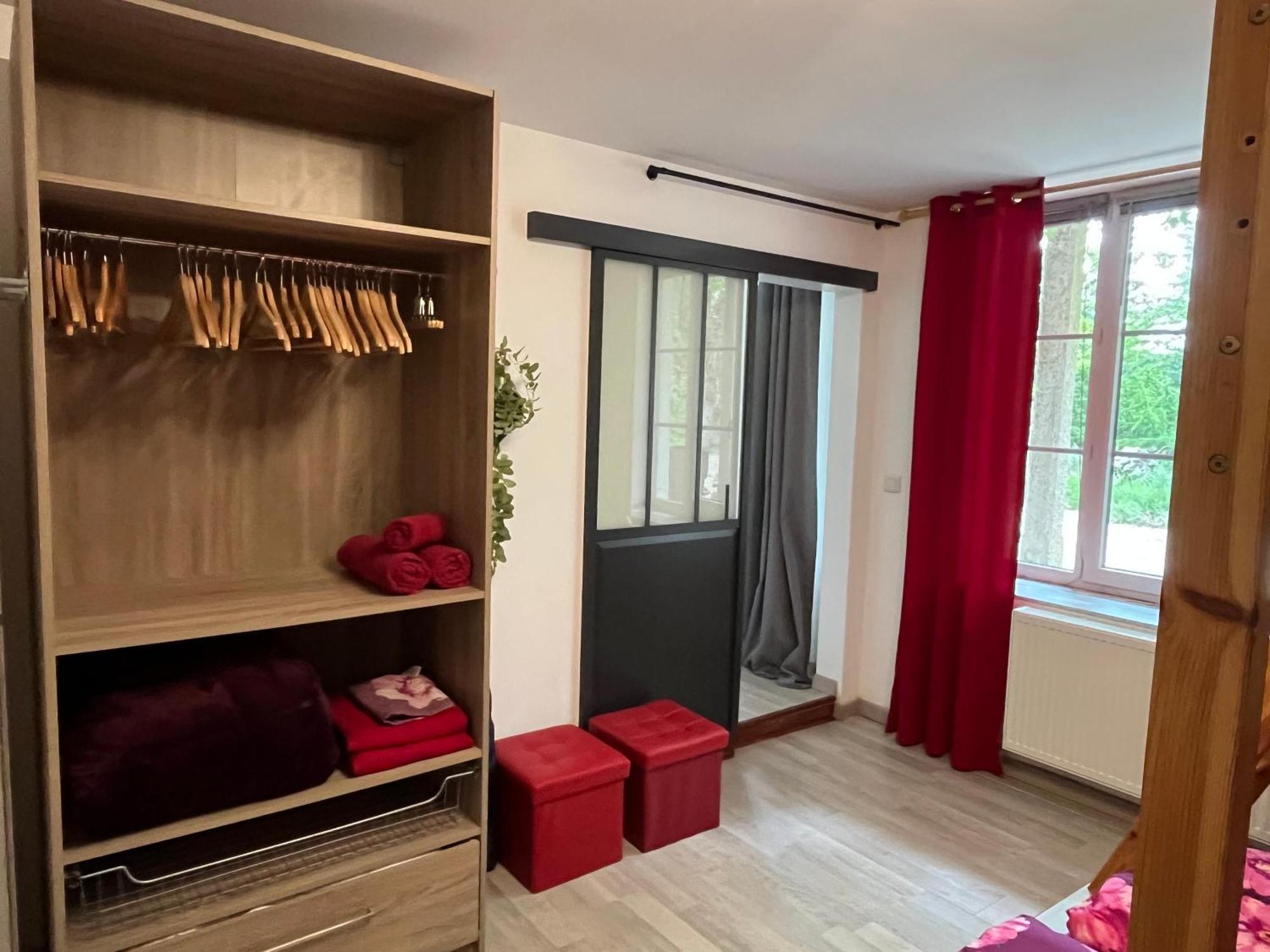 Couleurs De La Vie - Chambres D'Hotes Et Gite Cormatin Quarto foto